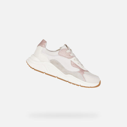 Geox Mawazy trainer rose – angle view