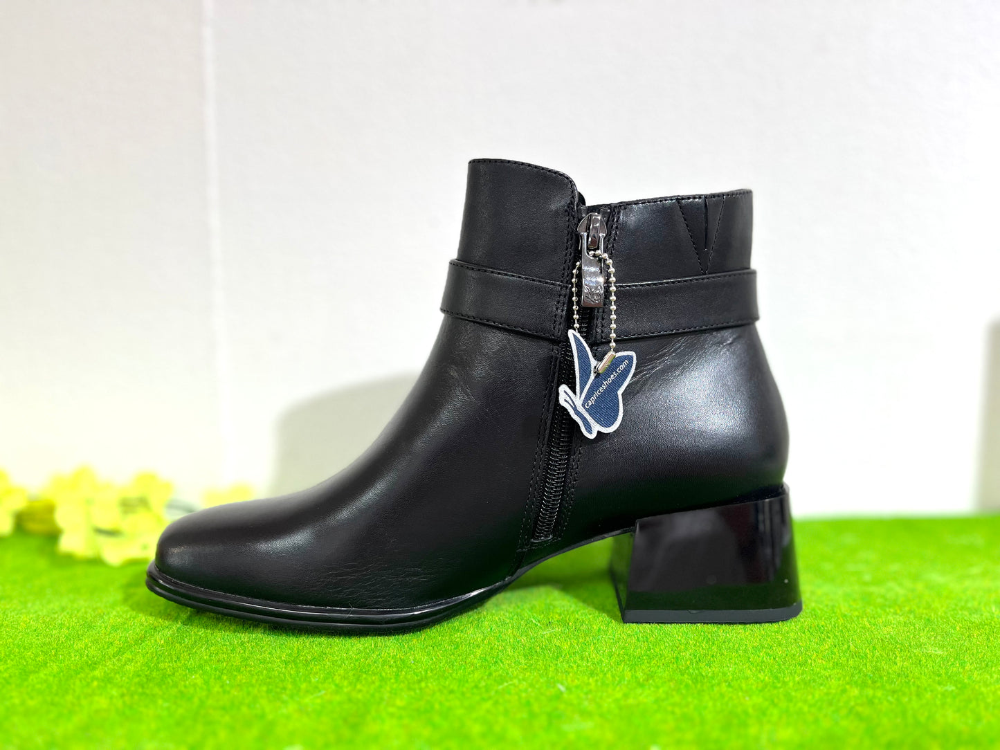 Caprice black leather boot 25340